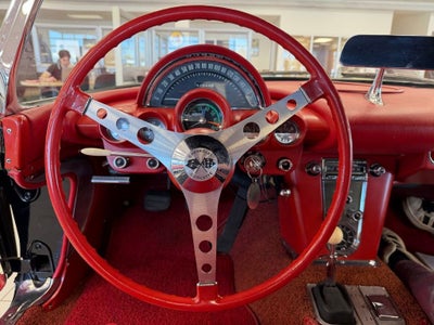 1960 Chevrolet CORVETTE COUPE Base