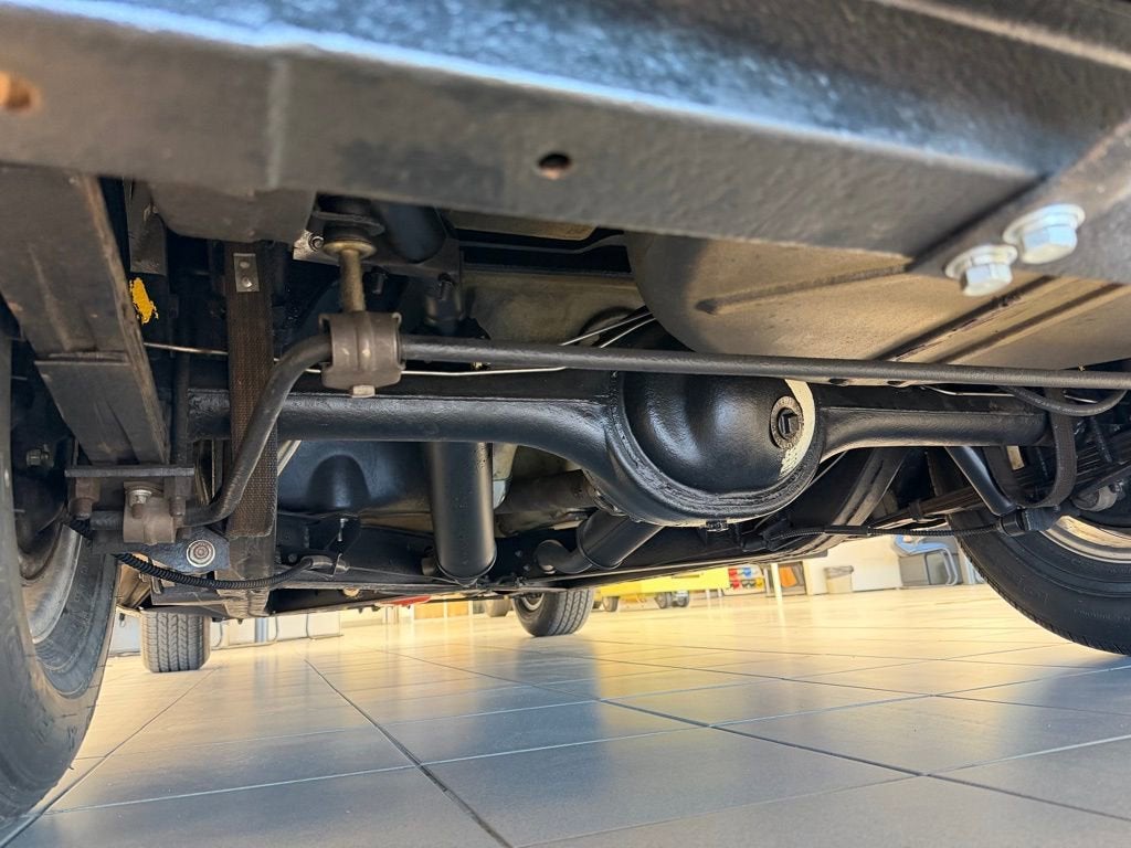 1960 Chevrolet CORVETTE COUPE Base