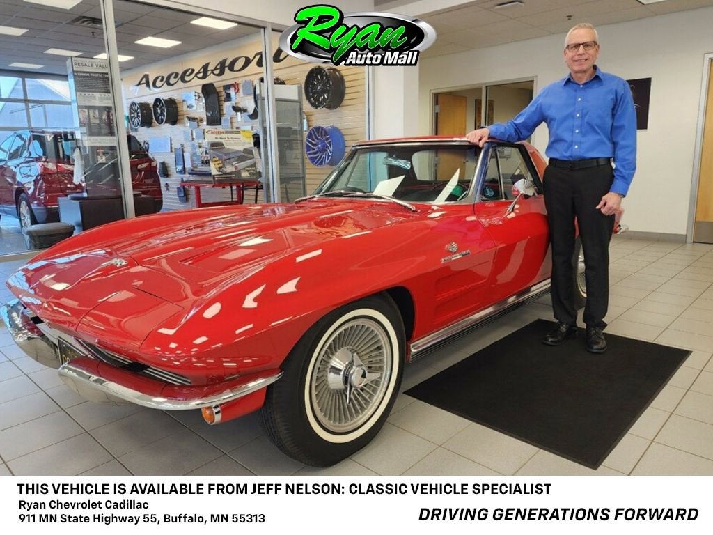 1960 Chevrolet CORVETTE COUPE Base