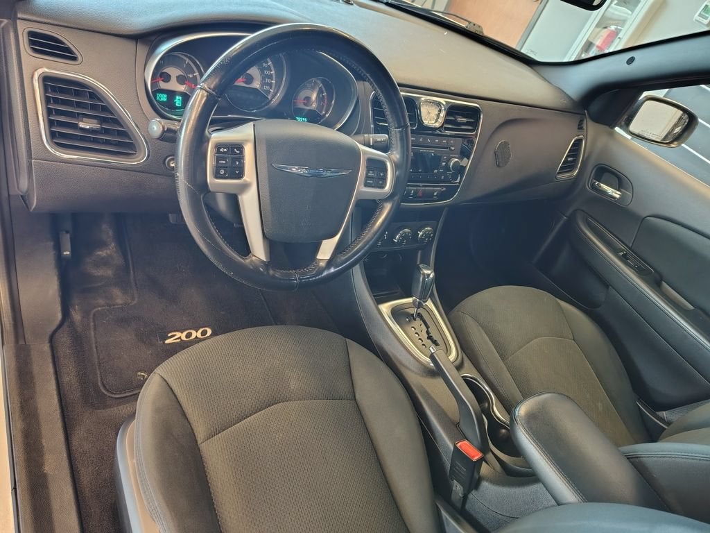 2012 Chrysler 200 Touring