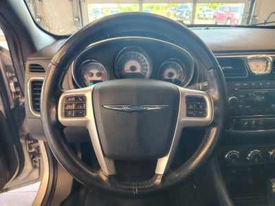 2012 Chrysler 200 Touring