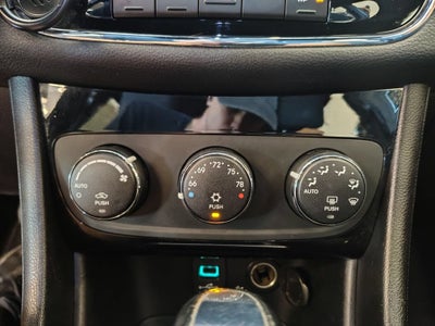 2012 Chrysler 200 Touring