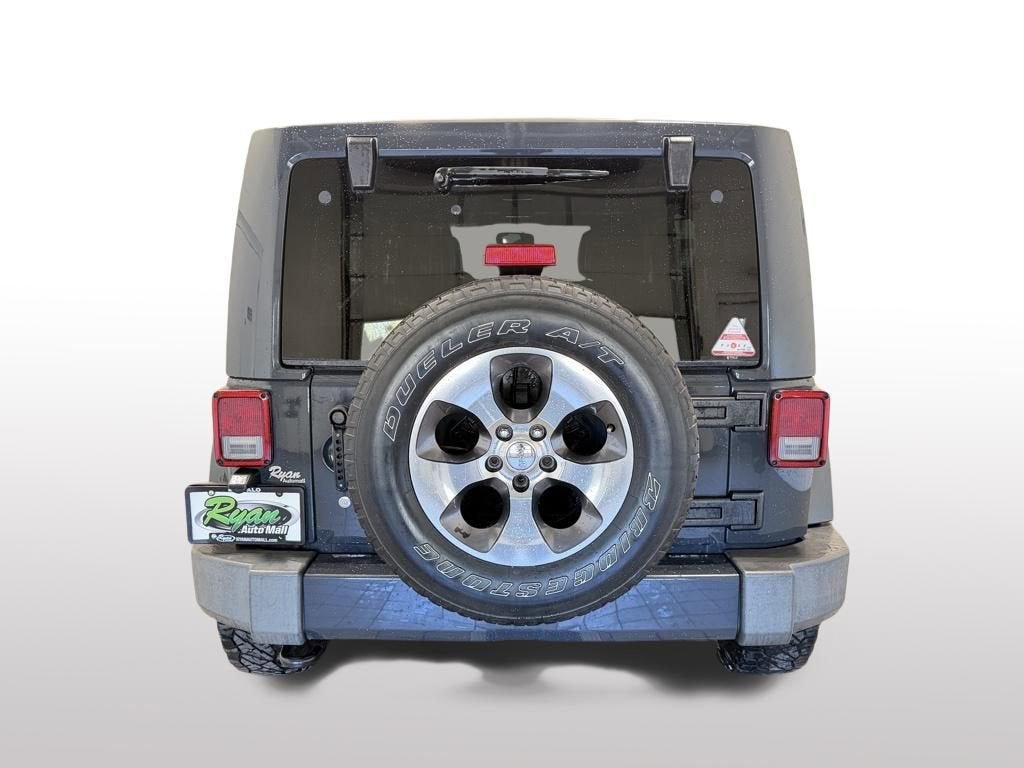 2016 Jeep Wrangler Unlimited Sahara