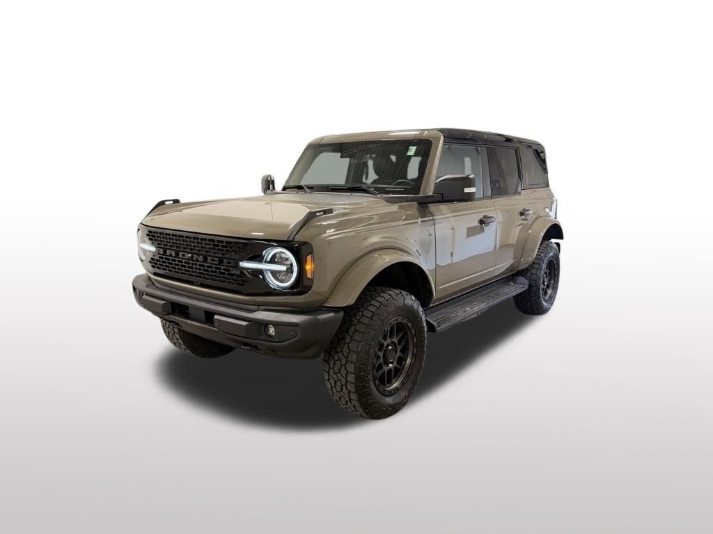 Used 2025 Ford Bronco 4-Door Outer Banks with VIN 1FMDE8BH1SLB07933 for sale in Buffalo, Minnesota