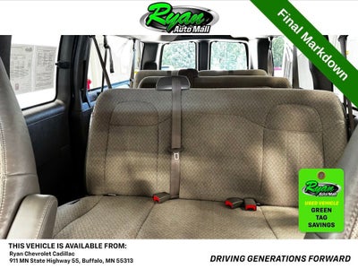 2022 Chevrolet Express Passenger 3500 1LS