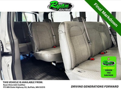 2022 Chevrolet Express Passenger 3500 1LS