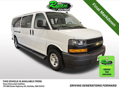 2022 Chevrolet Express Passenger 3500 1LS