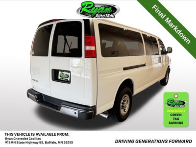 2024 Chevrolet Express Passenger 3500 1LT