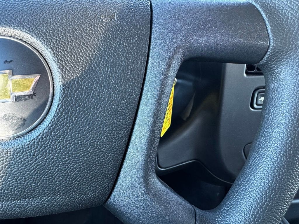 2025 Chevrolet Express Cutaway 3500 1WT