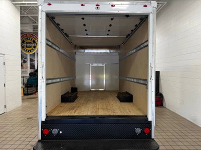 2025 Chevrolet Express Cutaway 3500 1WT