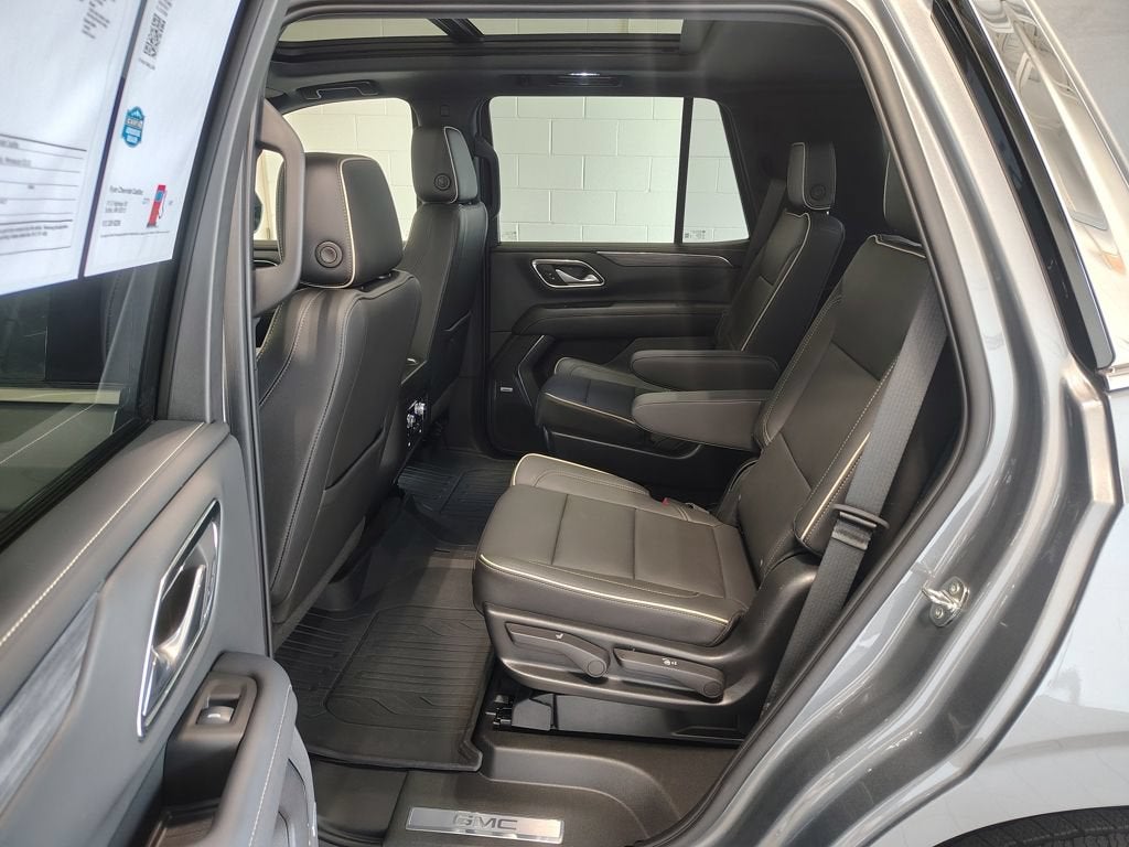 2022 GMC Yukon SLT