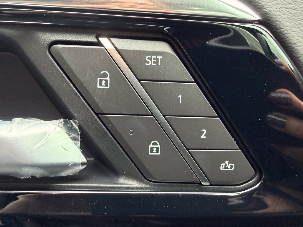 2027 Chevrolet Suburban LT