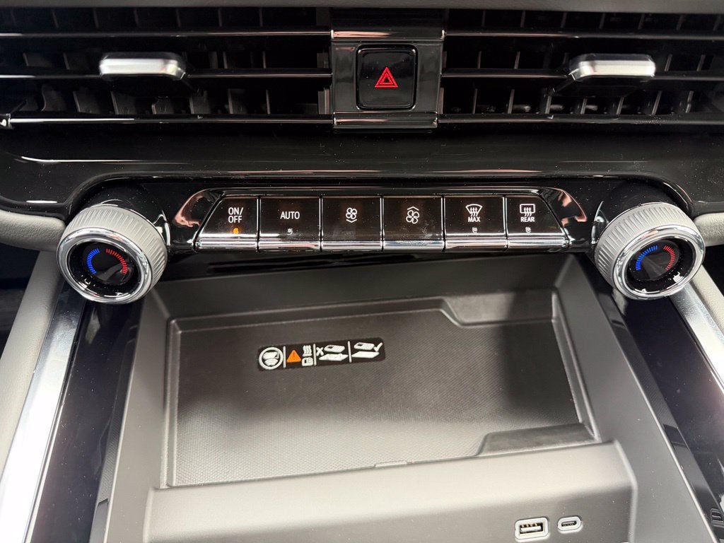 2027 Chevrolet Suburban LT