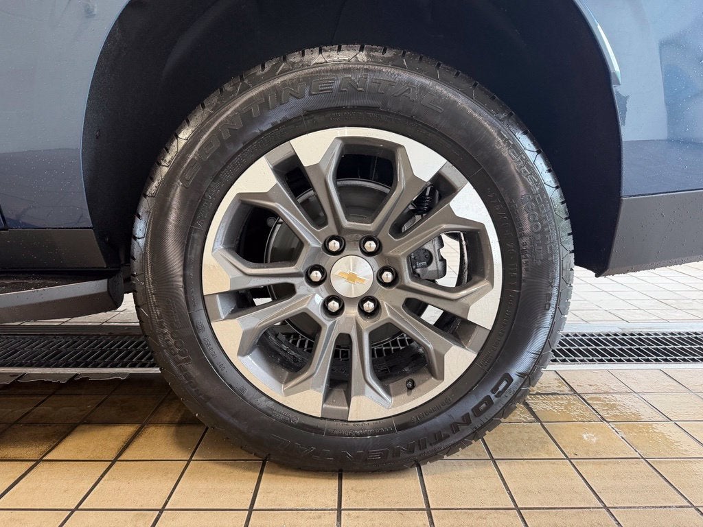 2027 Chevrolet Suburban LT