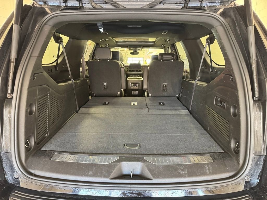 2021 Chevrolet Suburban High Country