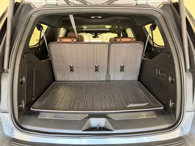 2022 Chevrolet Suburban High Country