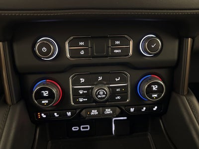 2022 Chevrolet Suburban High Country