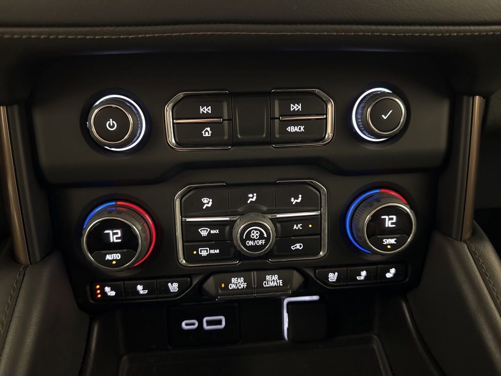 2022 Chevrolet Suburban High Country