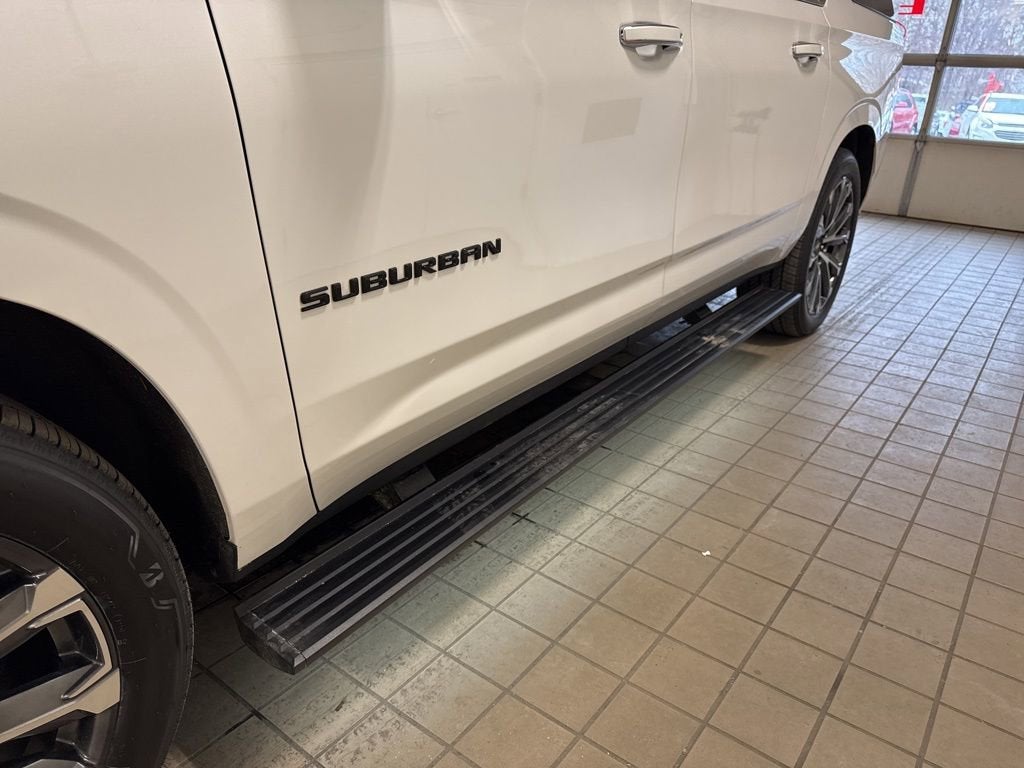 2022 Chevrolet Suburban High Country