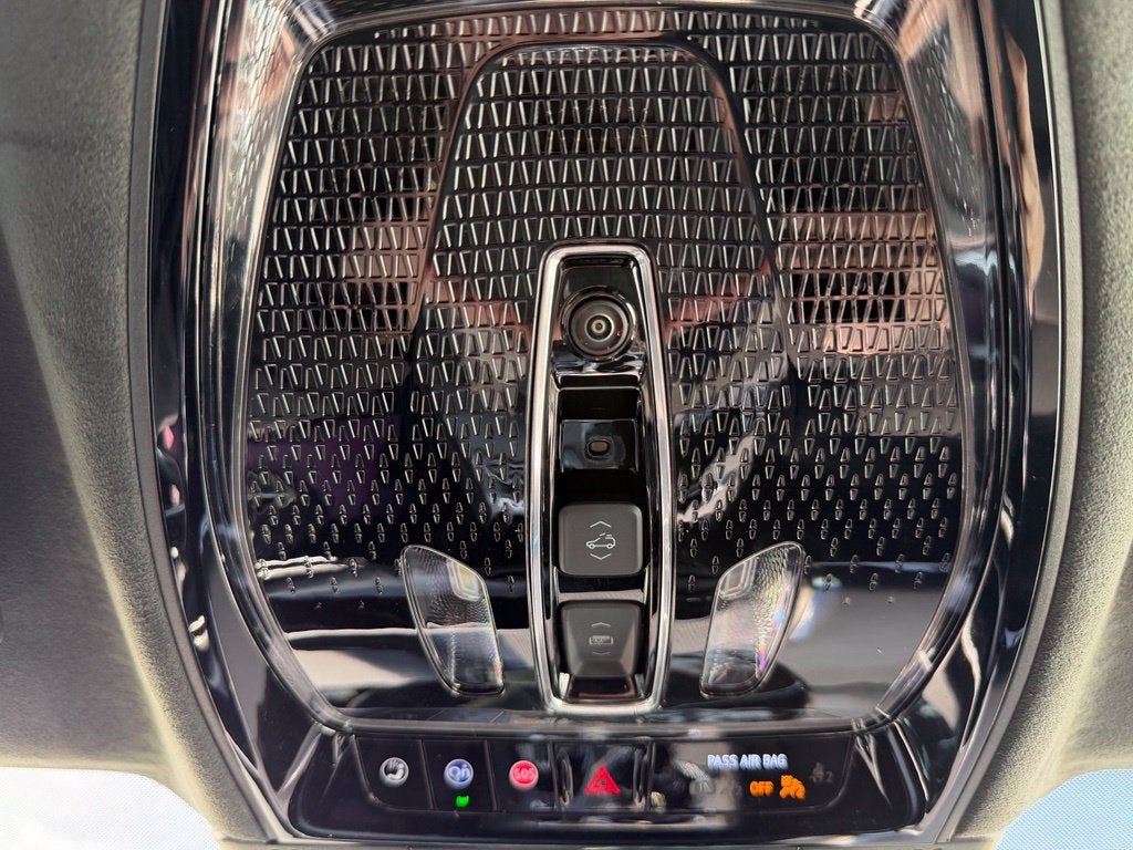 2026 Cadillac VISTIQ Platinum