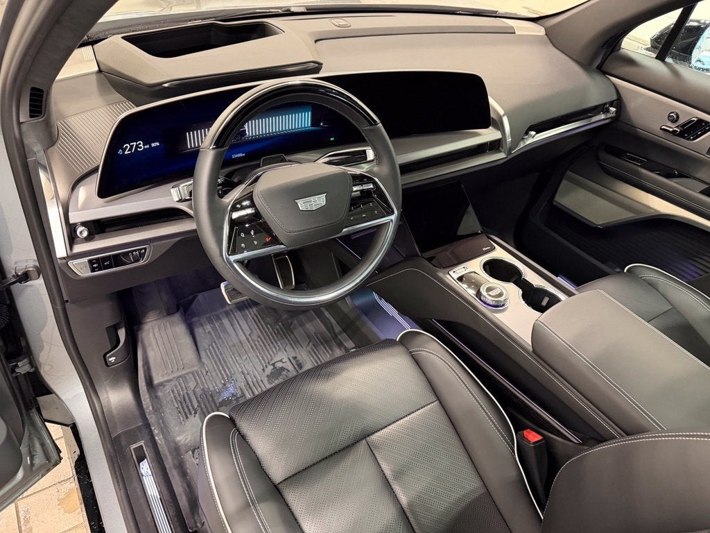 2026 Cadillac VISTIQ Platinum