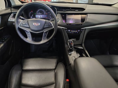 2017 Cadillac XT5 Luxury AWD