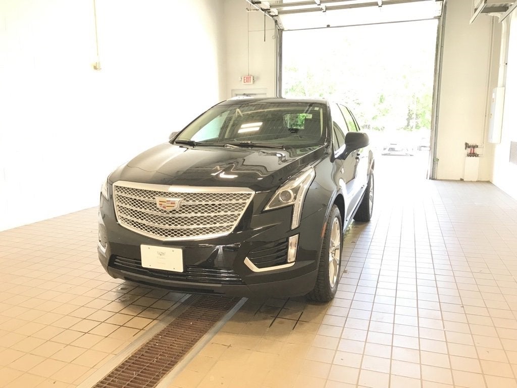 Used 2019 Cadillac XT5 Luxury with VIN 1GYKNDRS8KZ269569 for sale in Buffalo, Minnesota