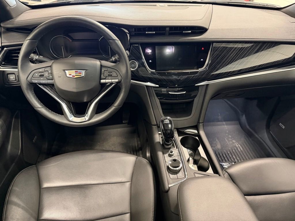 2025 Cadillac XT6 Premium Luxury