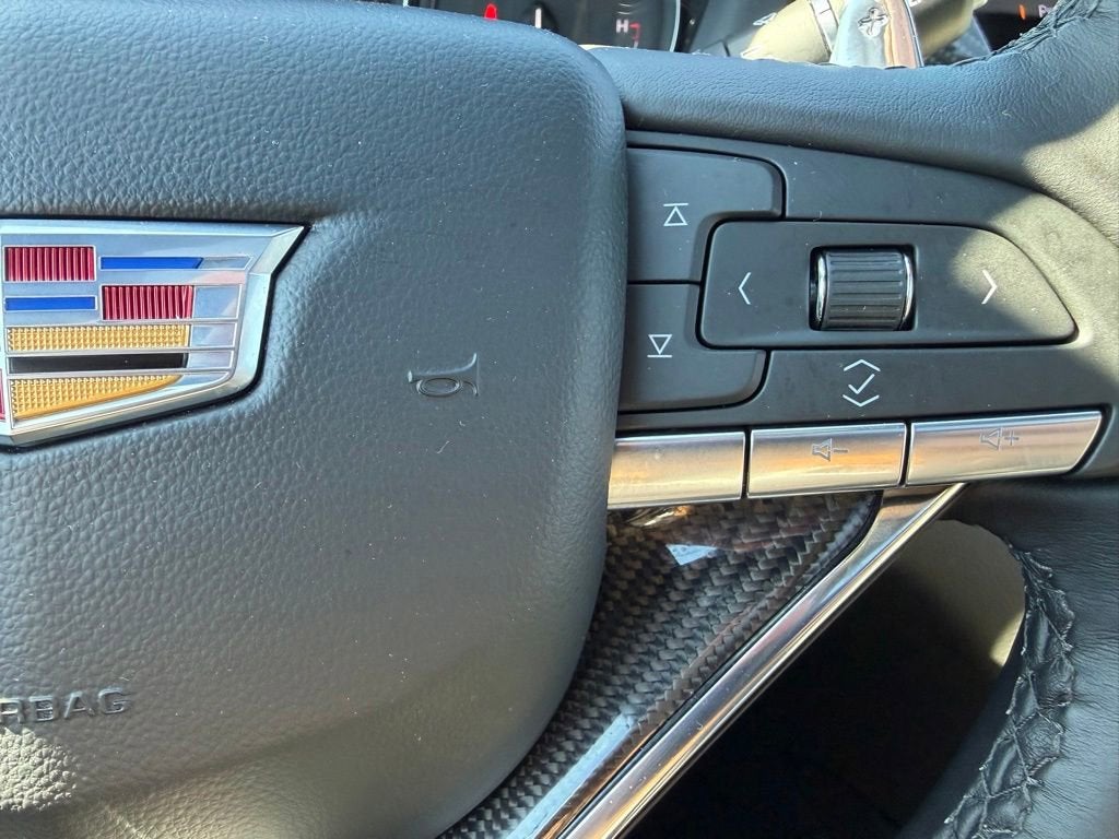 2025 Cadillac XT6 Sport
