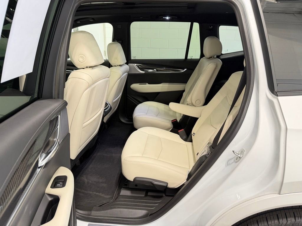 2025 Cadillac XT6 Sport