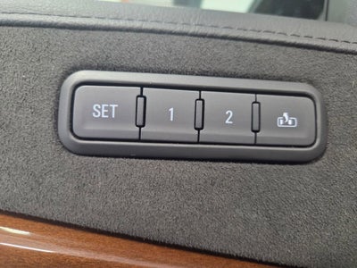 2018 Cadillac Escalade ESV Luxury
