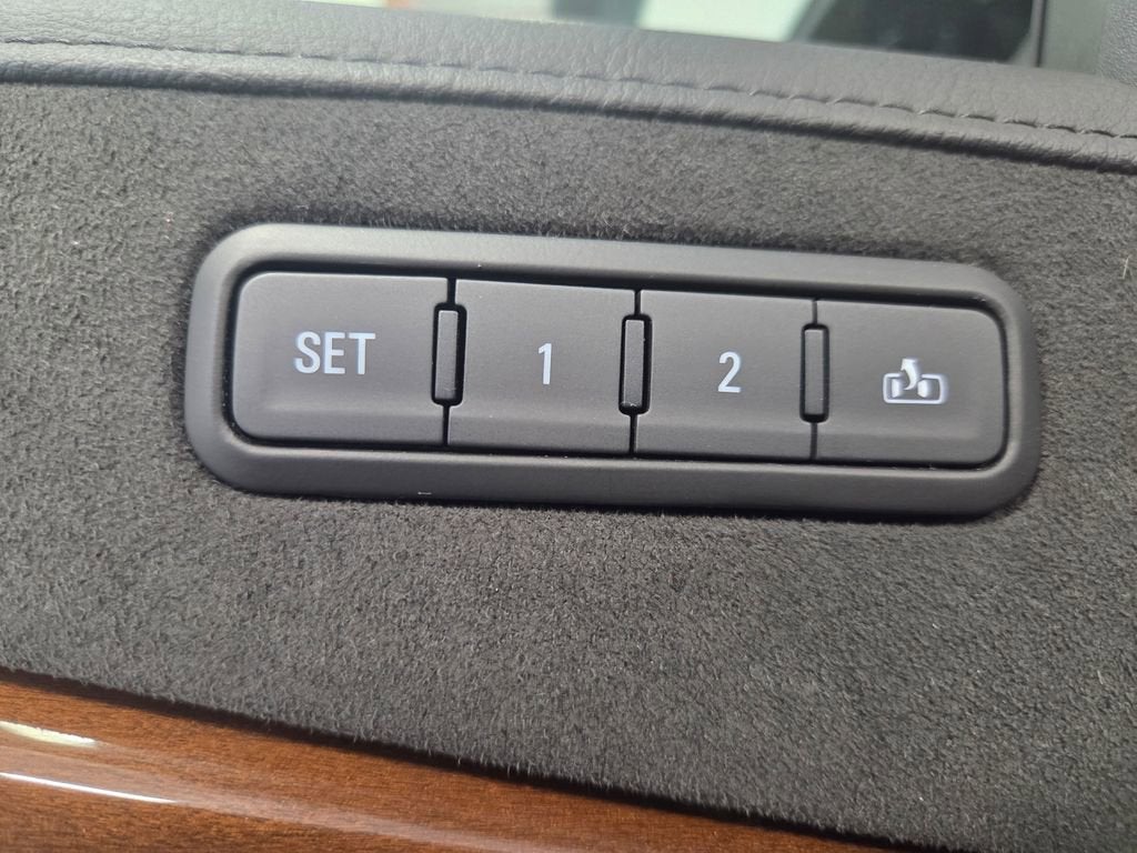 2018 Cadillac Escalade ESV Luxury