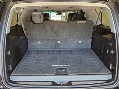 2018 Cadillac Escalade ESV Luxury