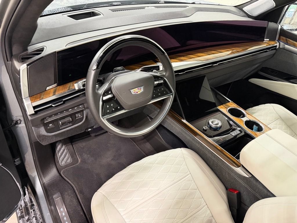 2025 Cadillac Escalade Sport Platinum