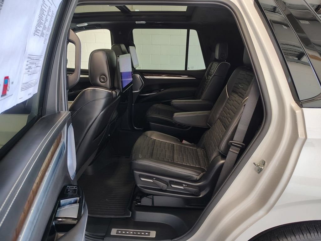 2025 Cadillac Escalade Sport Platinum