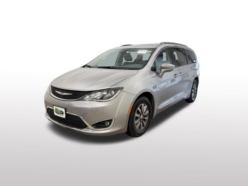 Used 2019 Chrysler Pacifica Touring L Plus with VIN 2C4RC1EG3KR699935 for sale in Buffalo, Minnesota