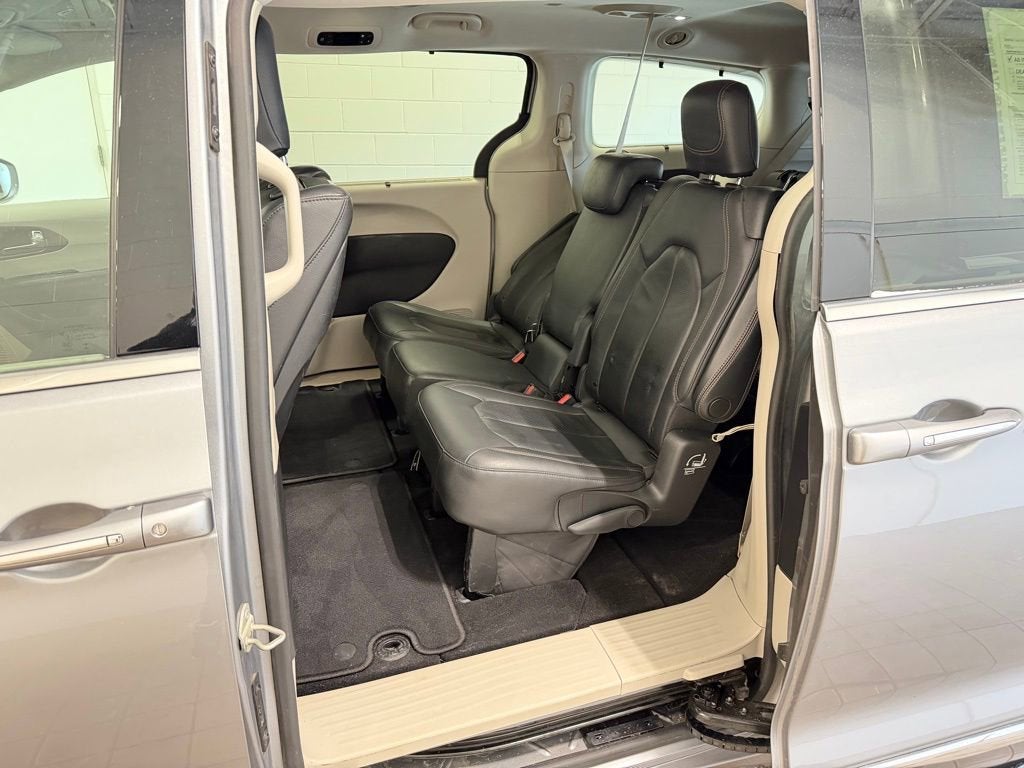 2019 Chrysler Pacifica Touring L Plus