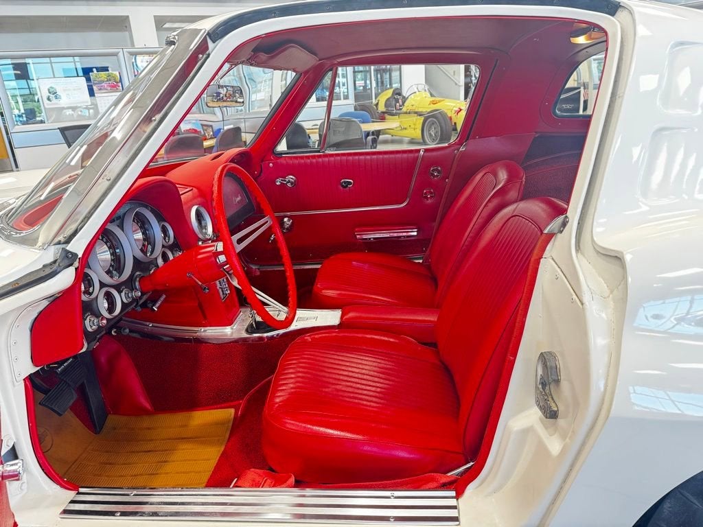 1963 Chevrolet CORVETTE Base