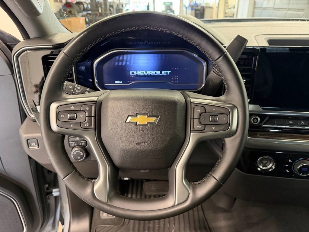 2024 Chevrolet Silverado 1500 LT (2FL)