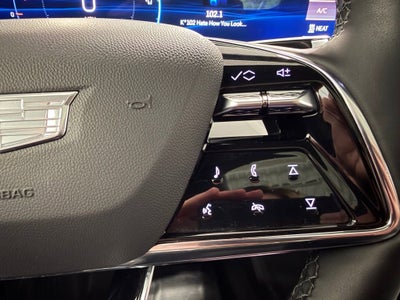 2025 Cadillac OPTIQ Luxury 2