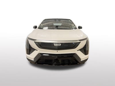 2025 Cadillac OPTIQ Luxury 2