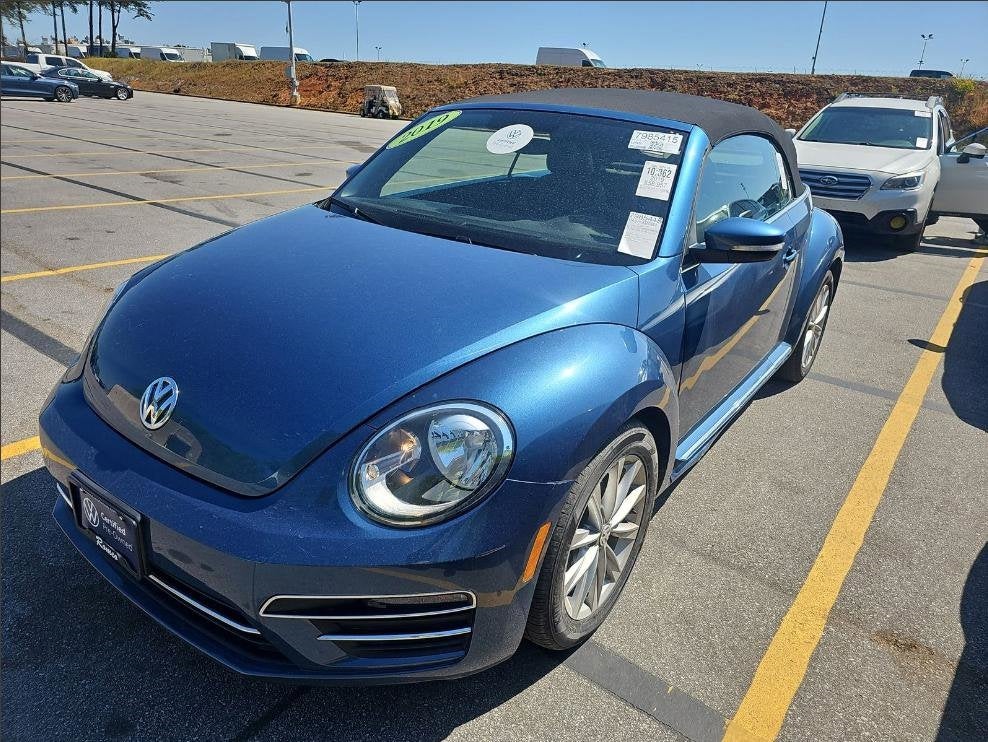 Used 2019 Volkswagen Beetle SE with VIN 3VW5DAATXKM511267 for sale in Buffalo, Minnesota