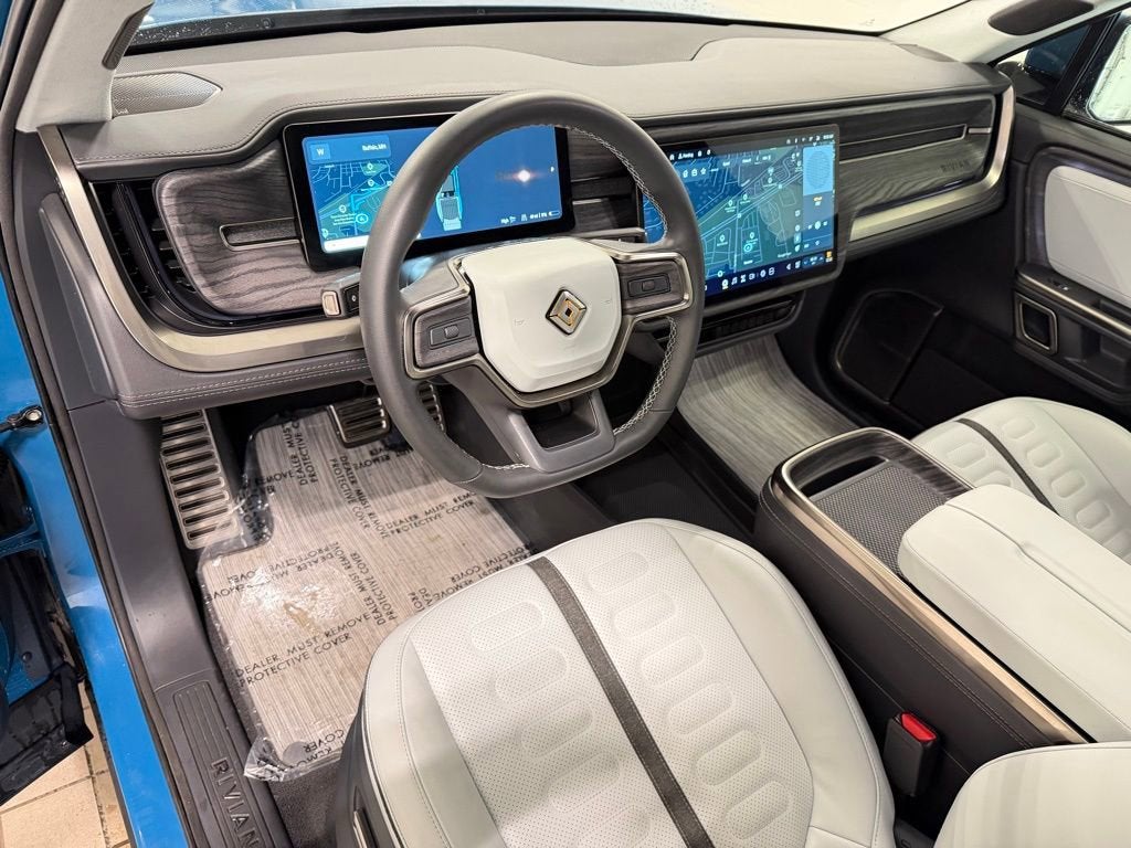 2022 RIVIAN R1T Adventure Package