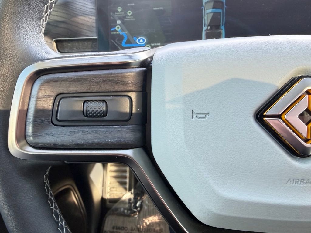 2022 RIVIAN R1T Adventure Package