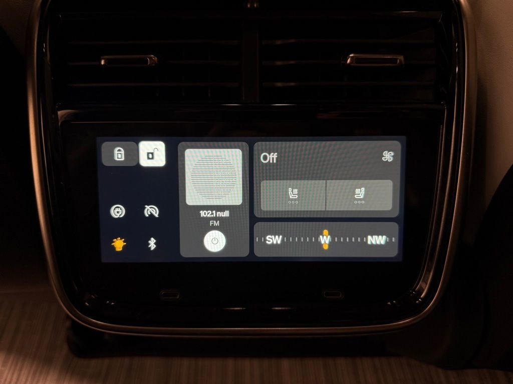 2022 RIVIAN R1T Adventure Package