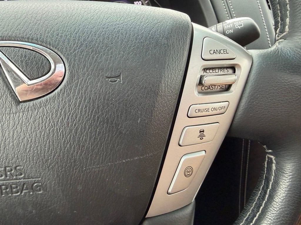 2017 INFINITI QX80 Signature Edition