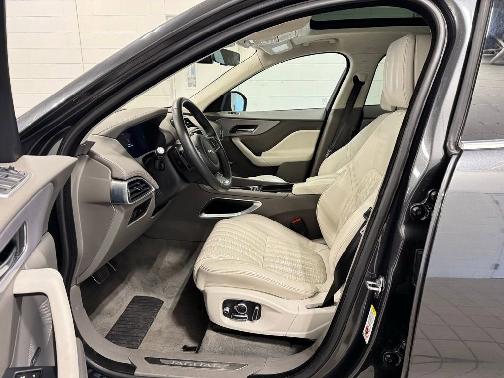 2019 Jaguar F-PACE 30t Portfolio