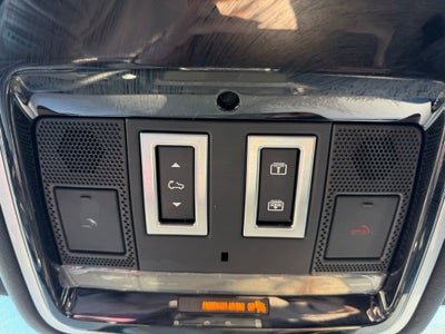 2025 Land Rover Range Rover Velar Dynamic SE