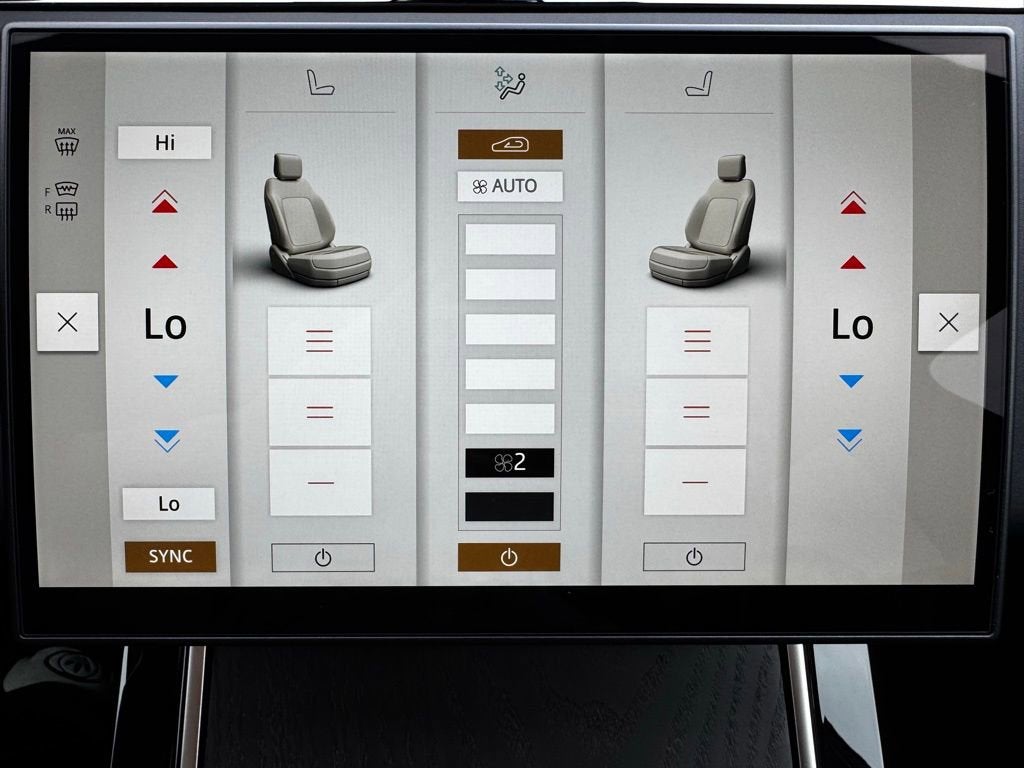 2025 Land Rover Range Rover Evoque Core S