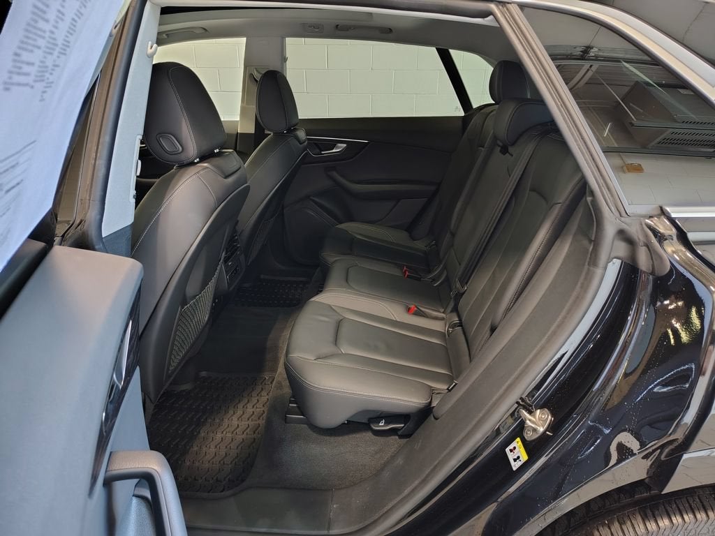 2023 Audi Q8 Premium